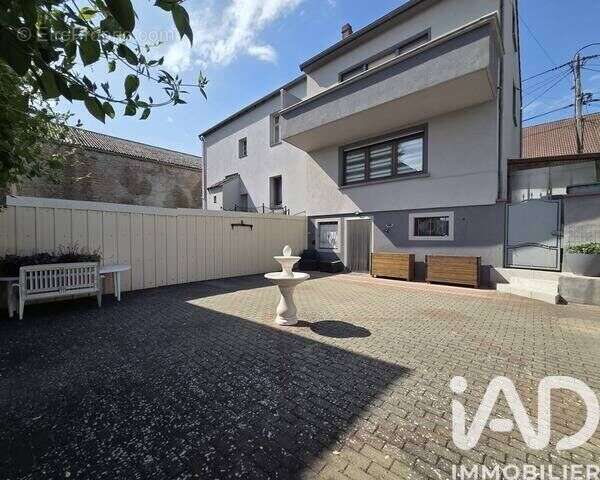 Maison 110 m² à Stiring-Wendel  - photo 2