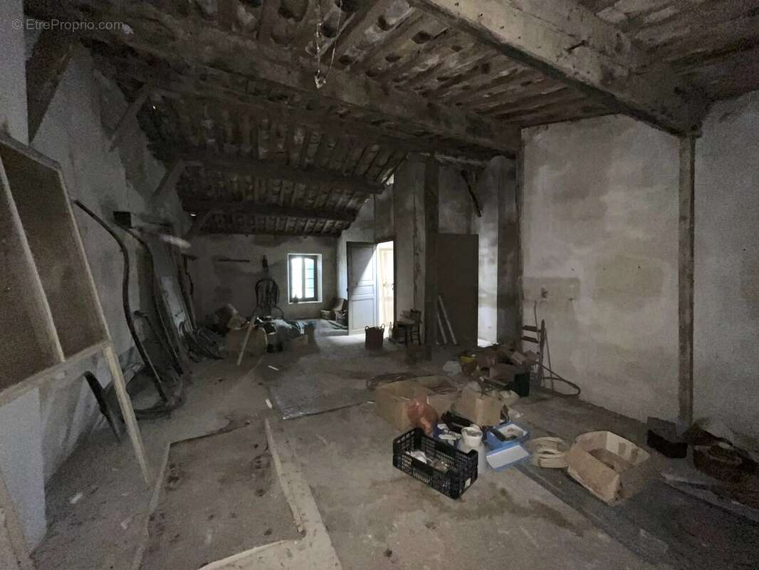 Maison à PEPIEUX