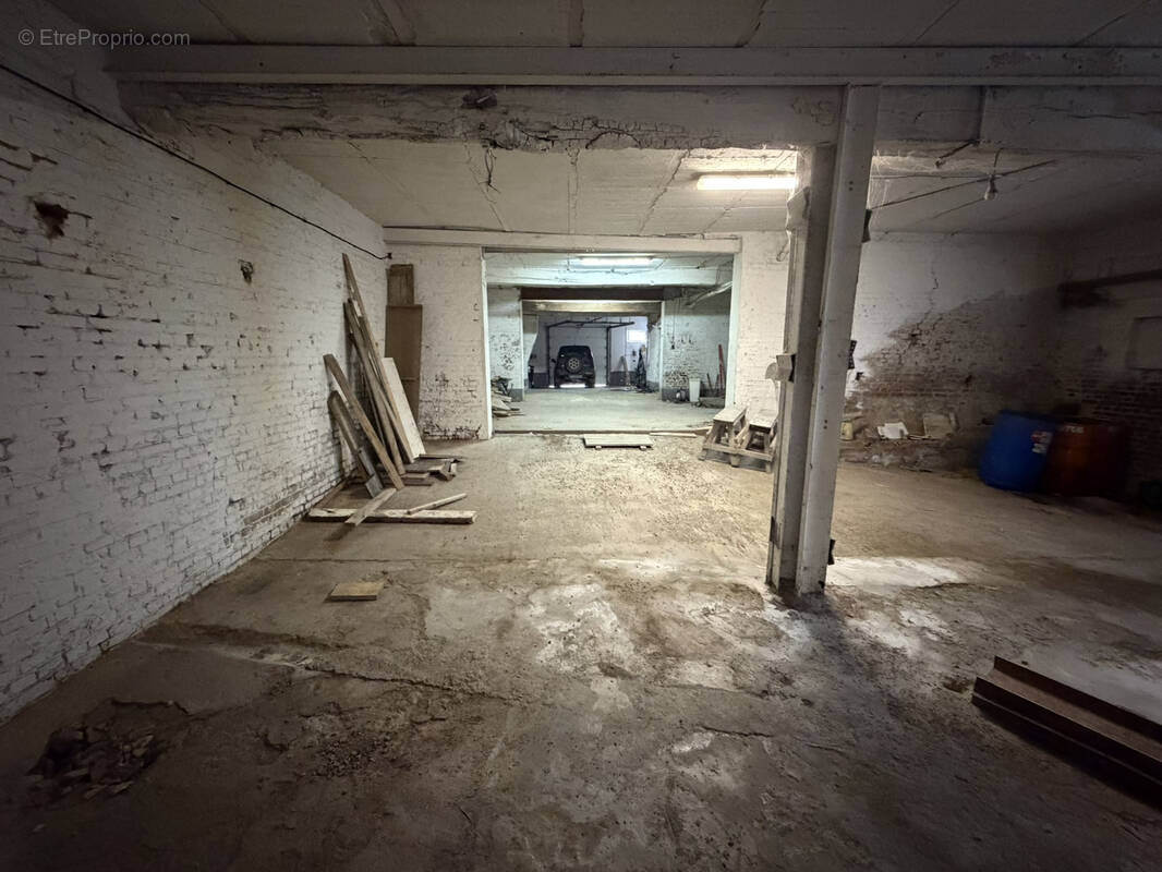 Parking à BRAY-SUR-SOMME