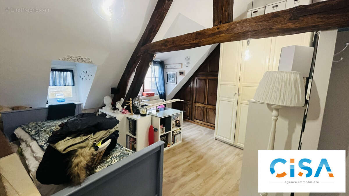 Maison à SENLIS