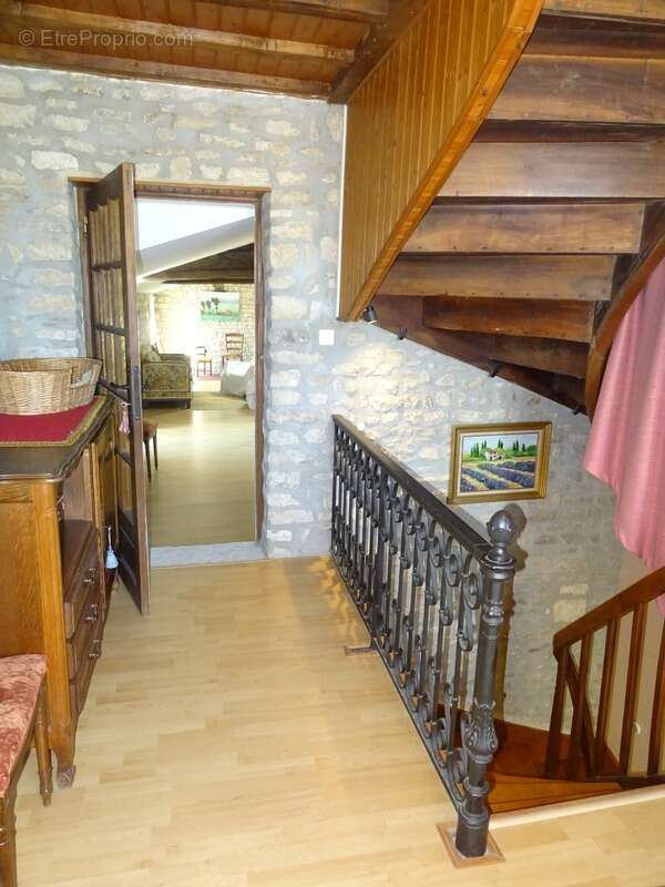 Maison à HIERSAC