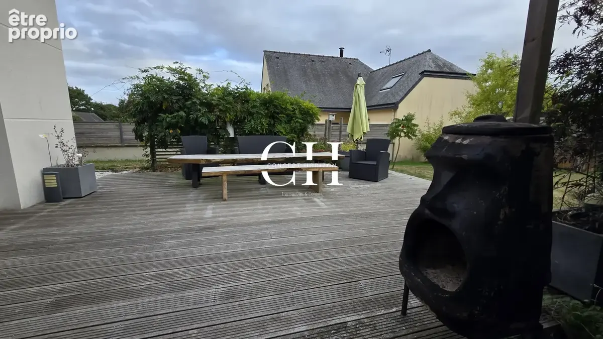 Maison contemporaine de 2014   Vie de plain-pied et grand terrain à Pléguien - photo 12