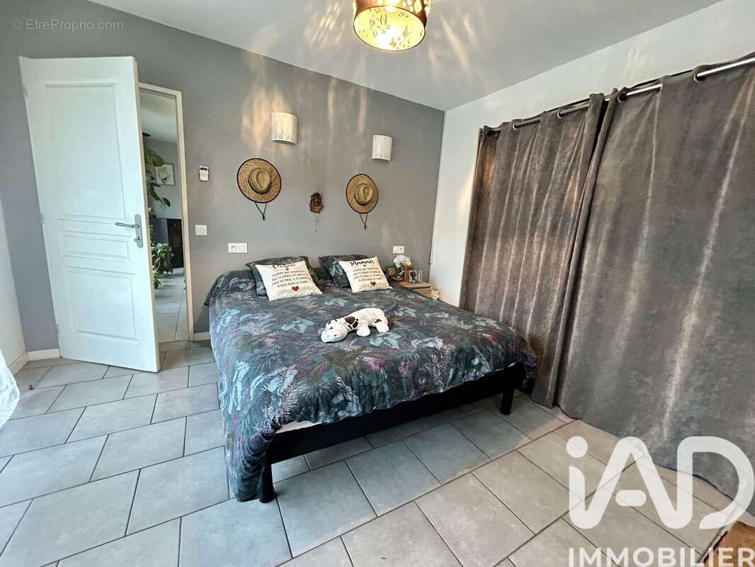 Photo 8 - Maison à VENDAYS-MONTALIVET