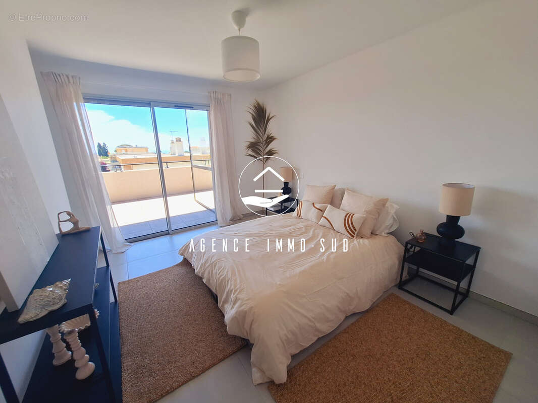 Appartement à SAINT-LAURENT-DU-VAR