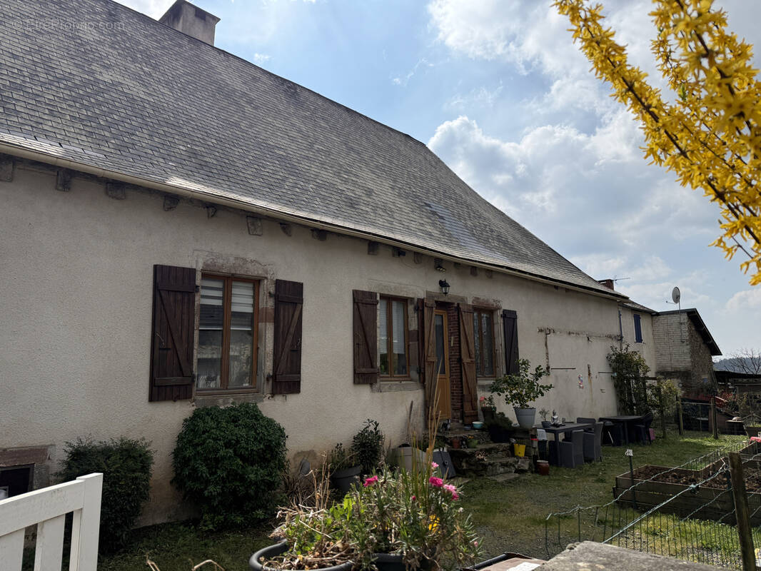 Grande maison de plain pied renovee - photo 2