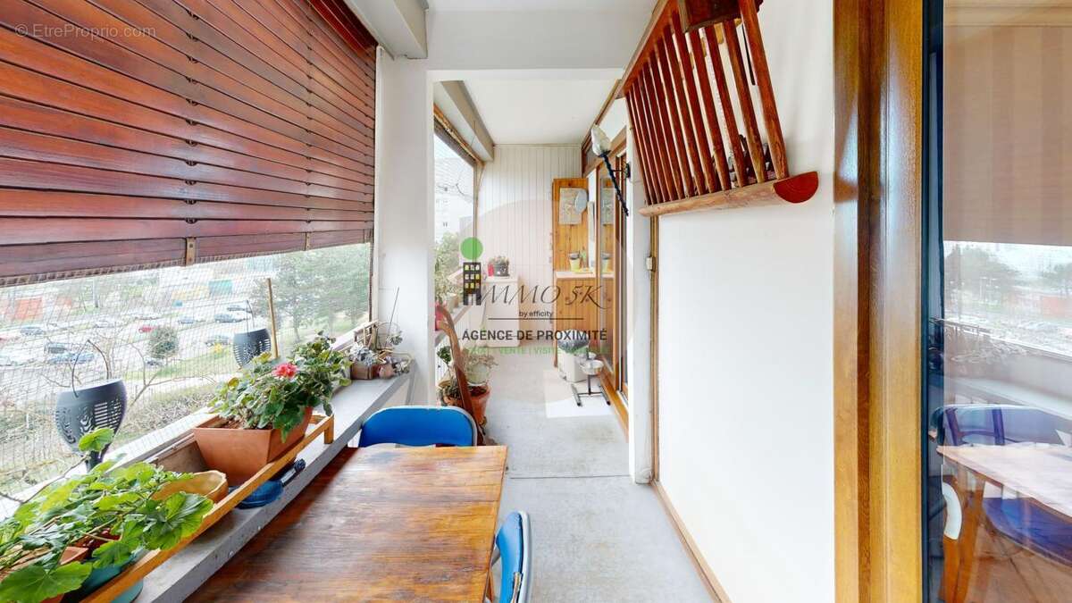 Appartement à RILLIEUX-LA-PAPE