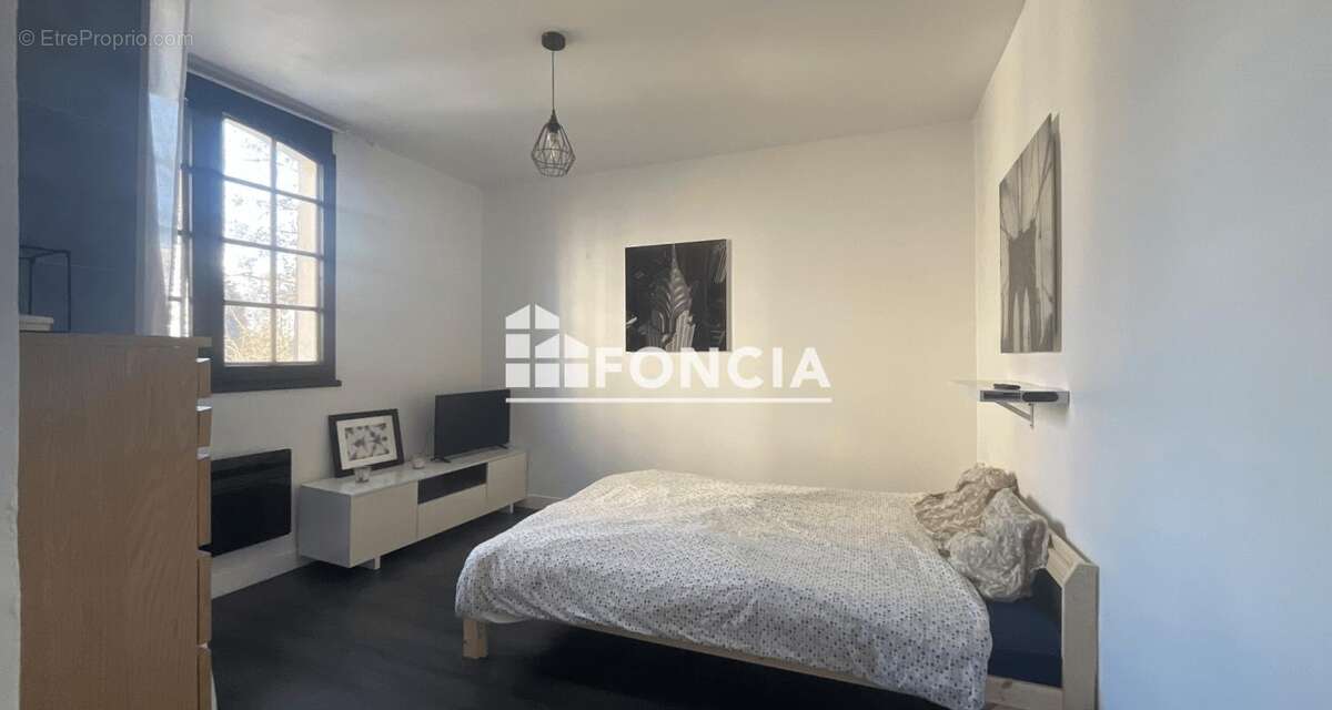 Appartement à VILLABE