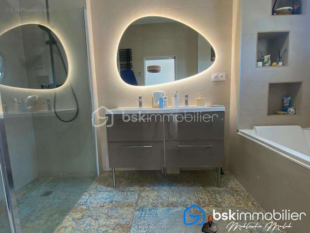 Maison à SAINT-JEAN-DE-VEDAS