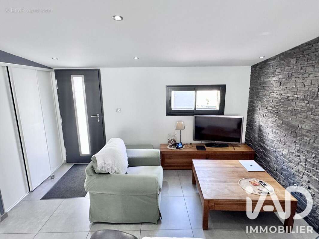 Maison 63 m² à Saint-Etienne  - photo 5