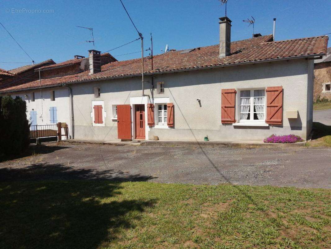 Maison à CHIRAC