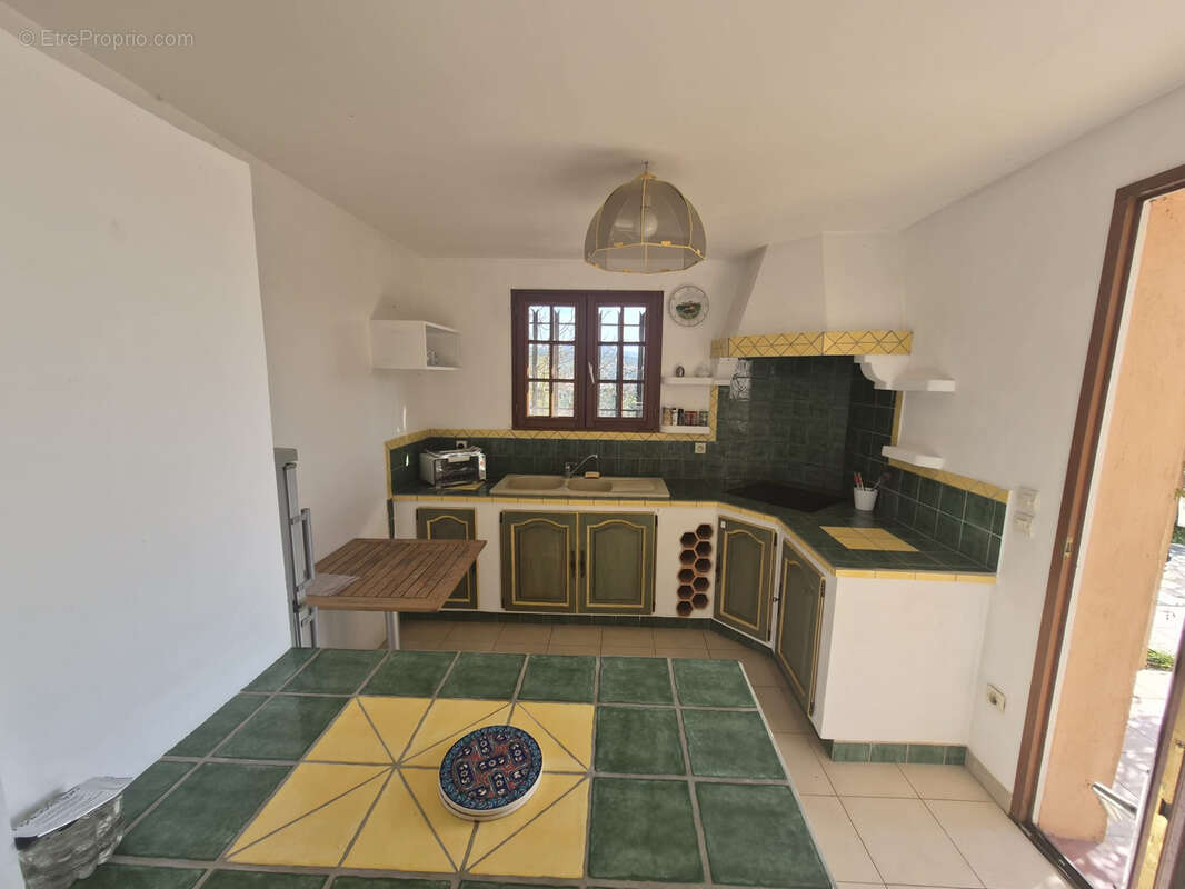 Maison à PLAN-DE-LA-TOUR