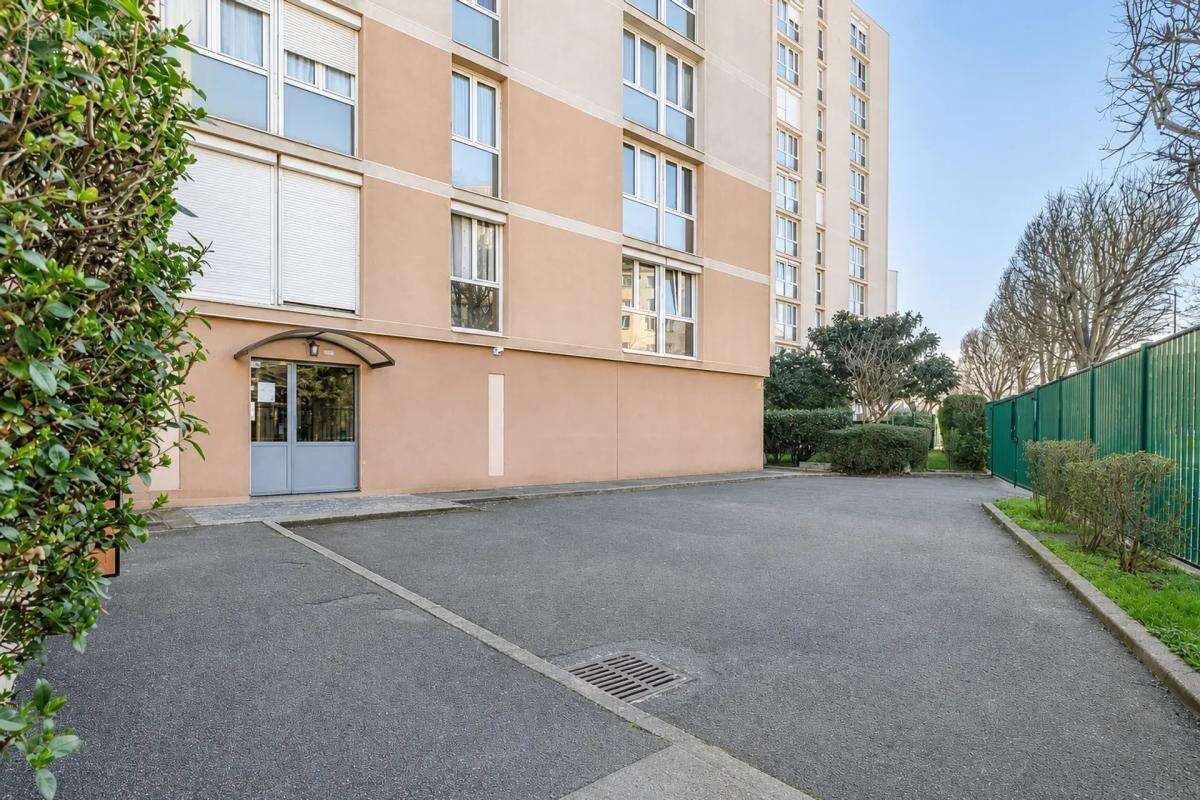 Spacieux 4 pièces de 66 m² à Thiais - photo 12