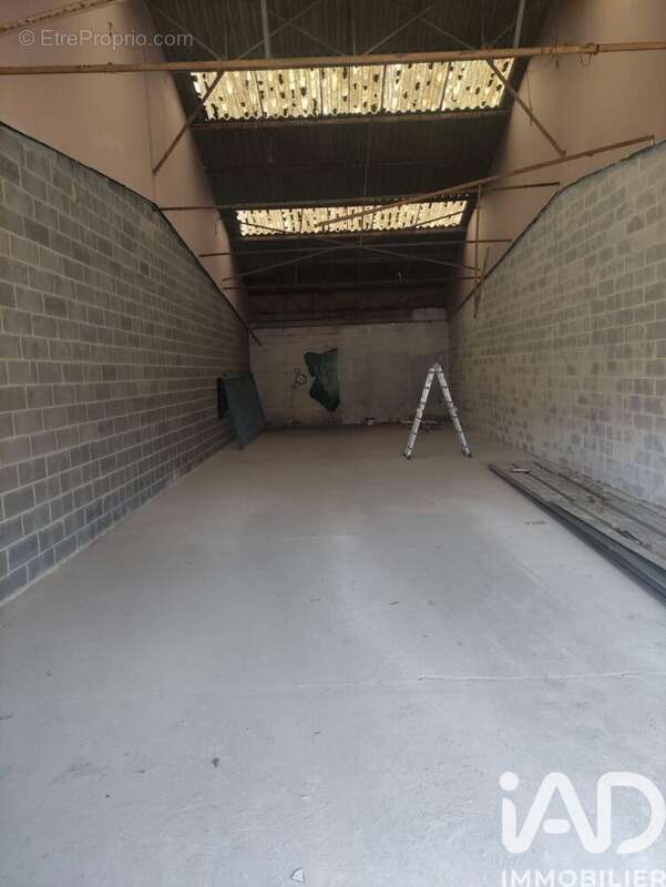 Photo 3 - Parking à CALAIS