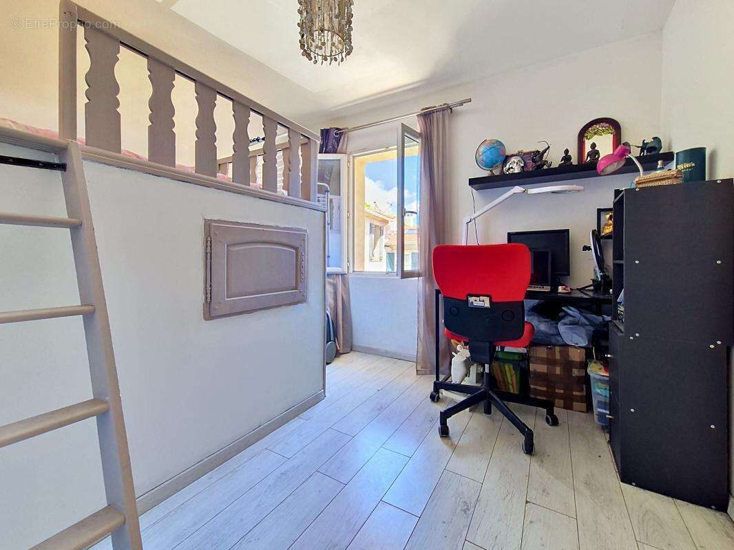 Maison à CAGNES-SUR-MER
