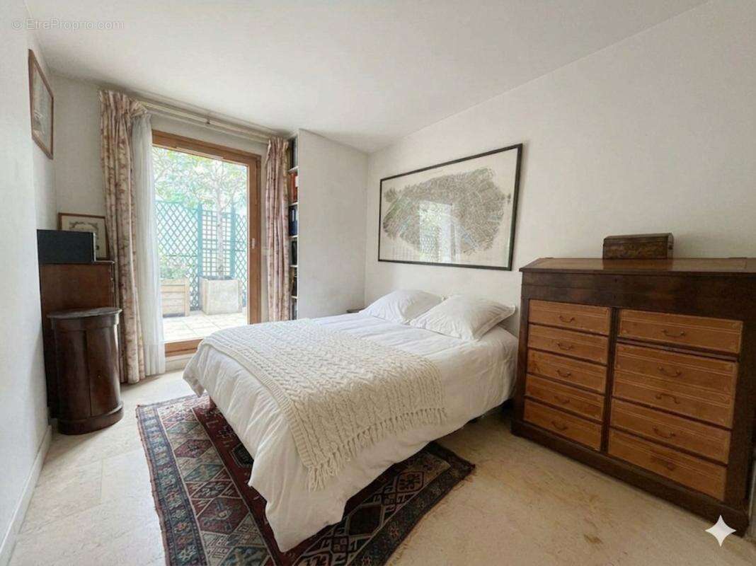 Appartement à PARIS-6E