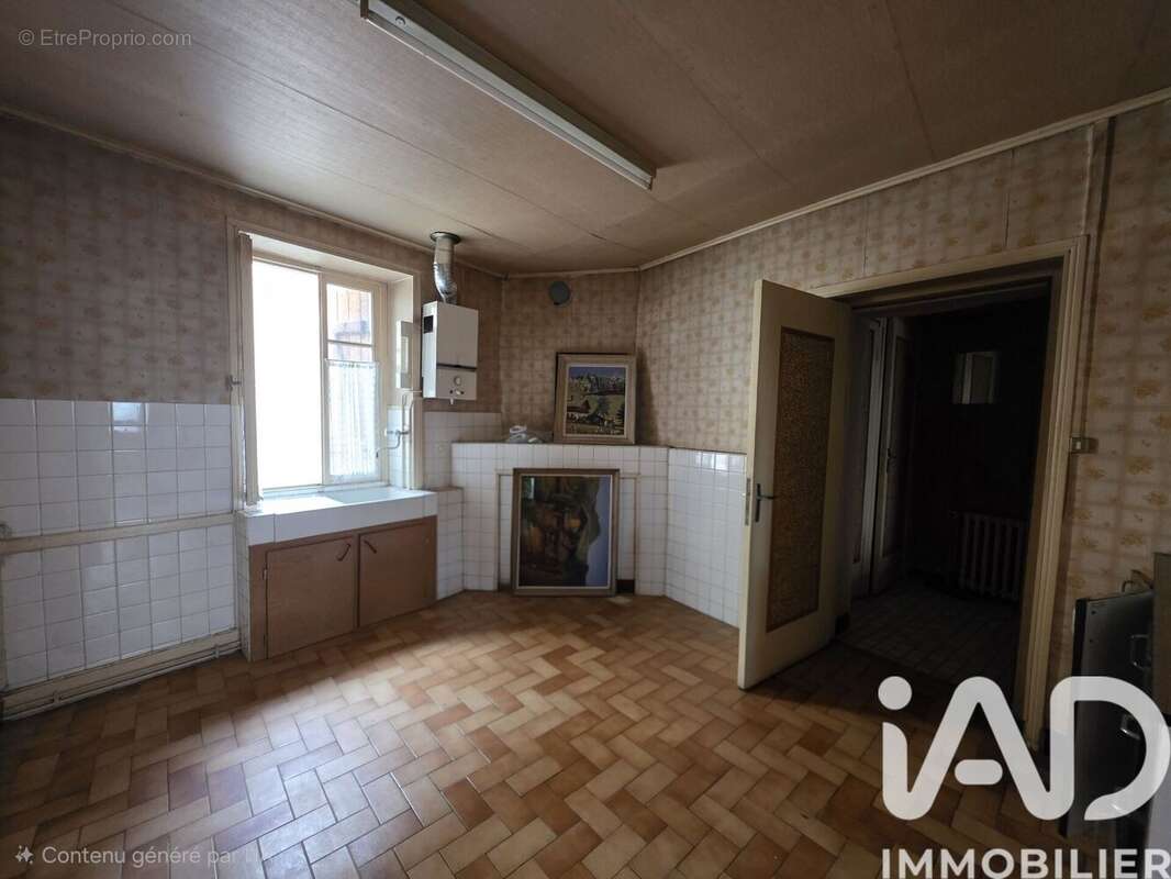 Maison 89 m² à Corvol-L'orgueilleux  - photo 9
