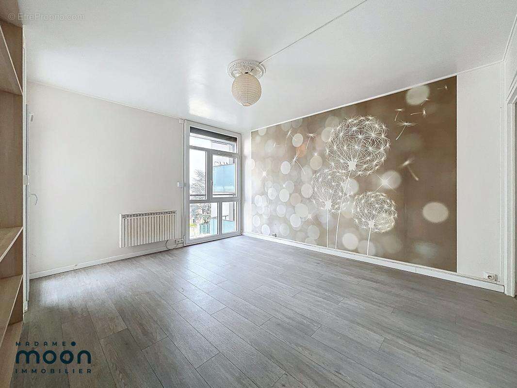 Appartement à OULLINS