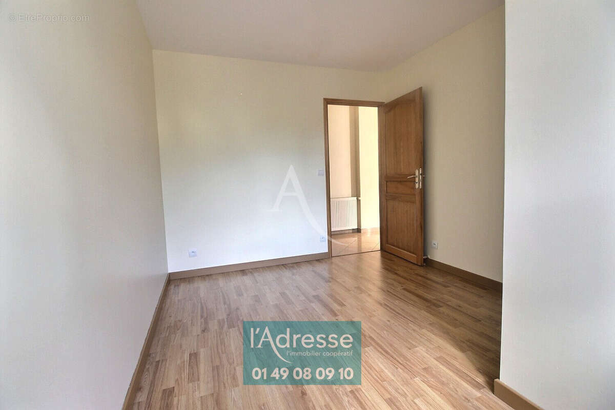 Appartement à L&#039;HAY-LES-ROSES