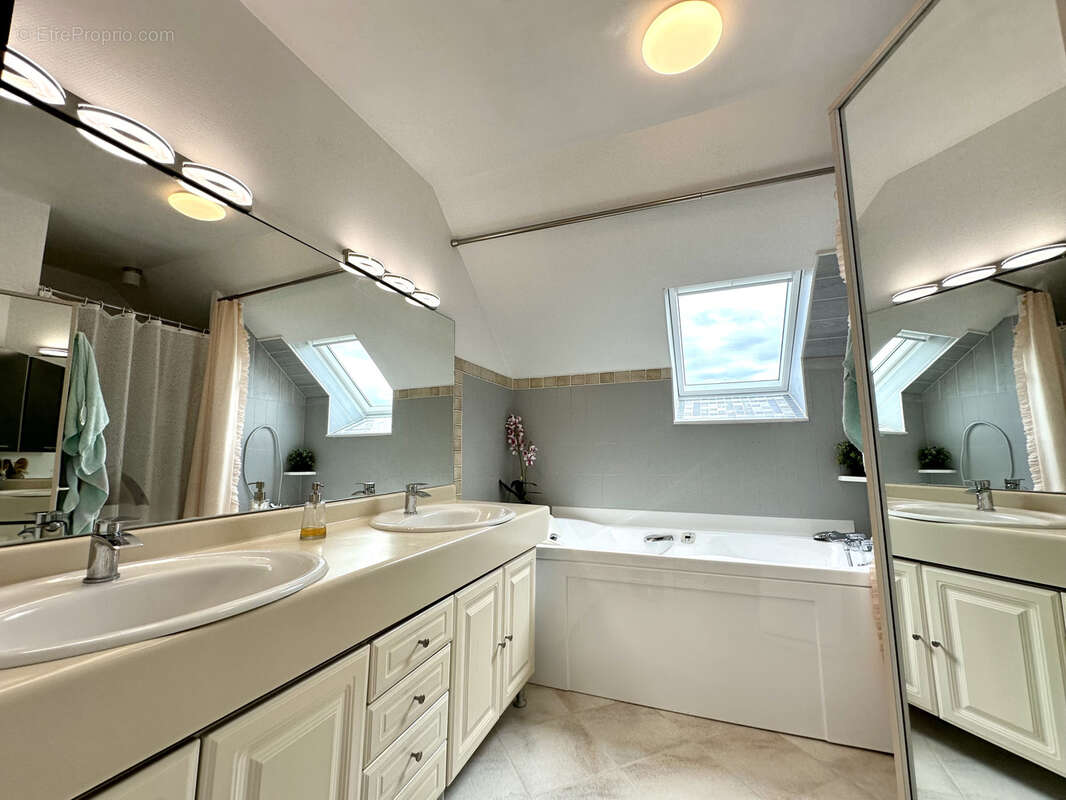 Maison à BOISSISE-LE-ROI