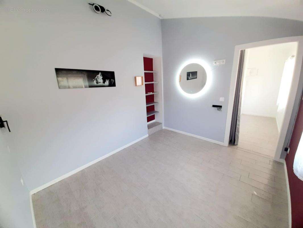 Maison à JONQUIERES