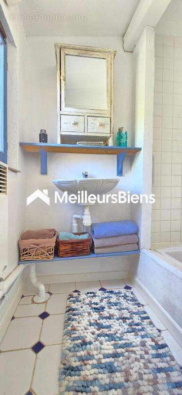 Maison à BERCHERES-LES-PIERRES