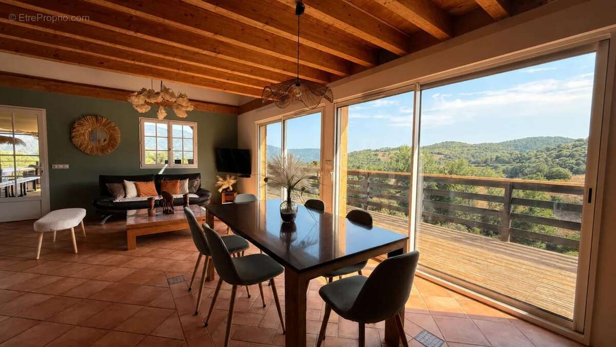 Maison de 259 m² avec piscine et chalet à Cognocoli-Monticchi - photo 7