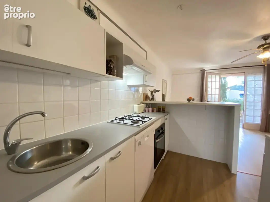 Vias- appartement t2 en rdc- jardinet- 5 min. a pied du centre - photo 7