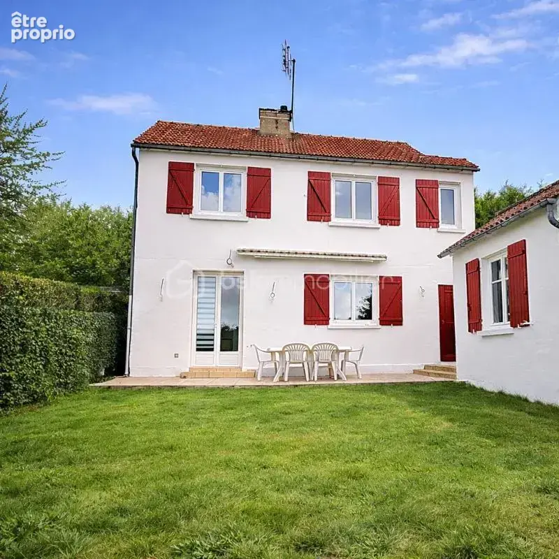 Maison à EPERNON