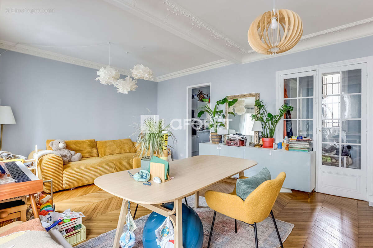 Appartement à PARIS-15E