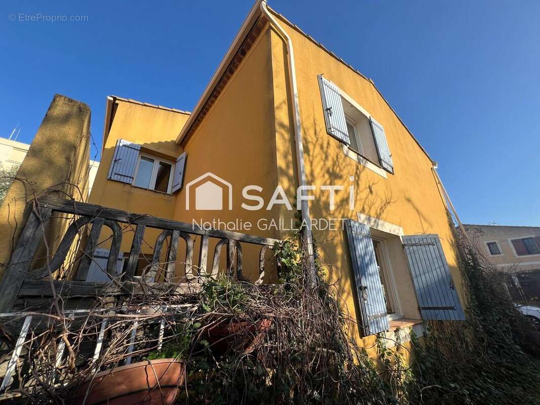 Photo 2 - Maison à ARLES