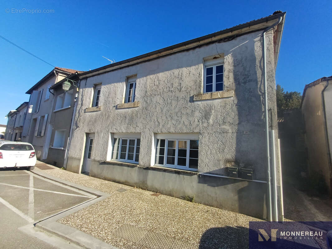 Maison à TOUVERAC