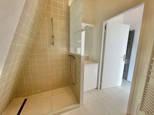 Appartement à MAISONS-ALFORT