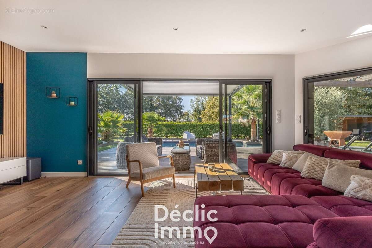 Maison à SAINT-SULPICE-ET-CAMEYRAC