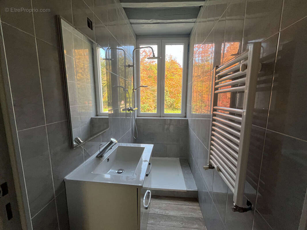 Maison à MERY-ES-BOIS