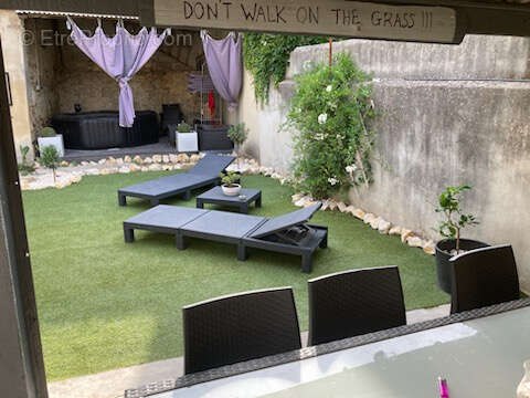 Maison à ROQUEMAURE