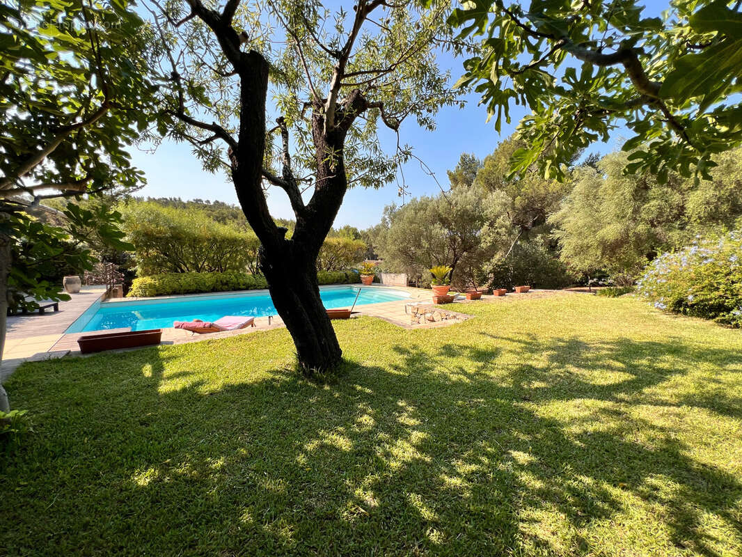 Maison à LA VALETTE-DU-VAR