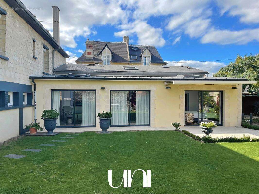 Maison à OUISTREHAM