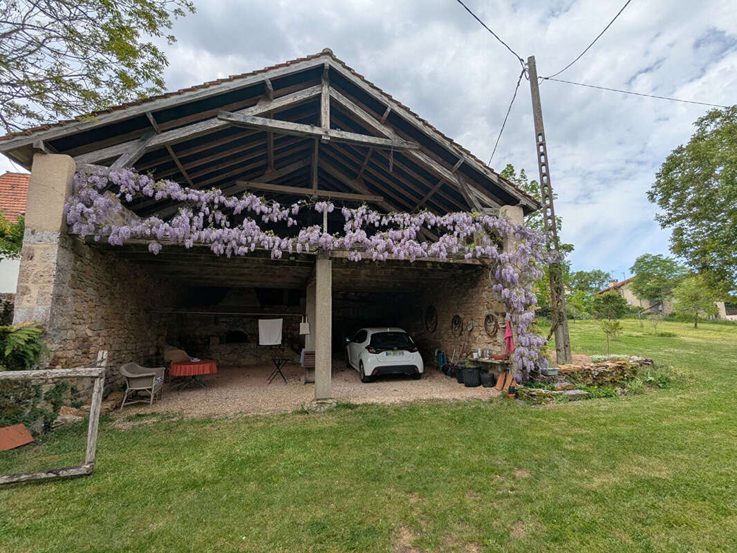 Maison en pierre avec dépendance - photo 2