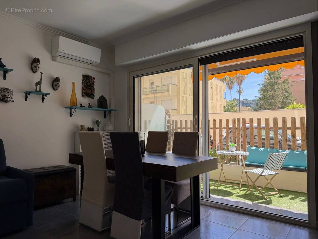 Appartement à ROQUEBRUNE-CAP-MARTIN