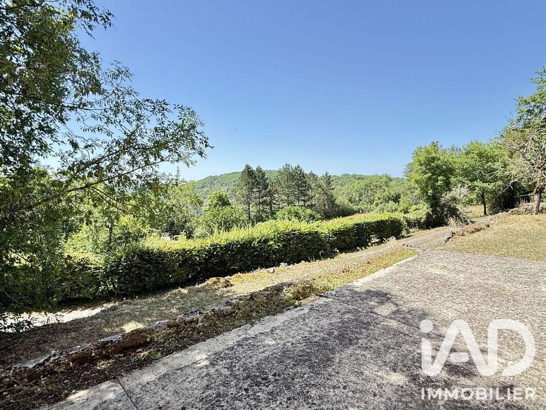 Maison 120 m² à Bouzic  - photo 2