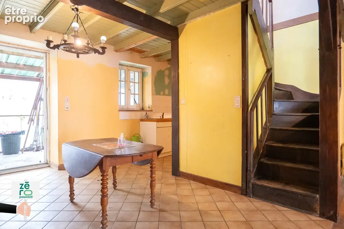 Maison à rénover au Champ-Saint-Père   Centre-bourg, jardin clos de murs, dépendance et potentiel de 2 chambre - photo 7