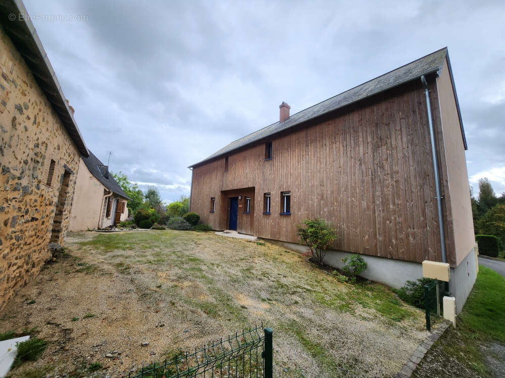 Maison à SAINT-DENIS-DU-MAINE
