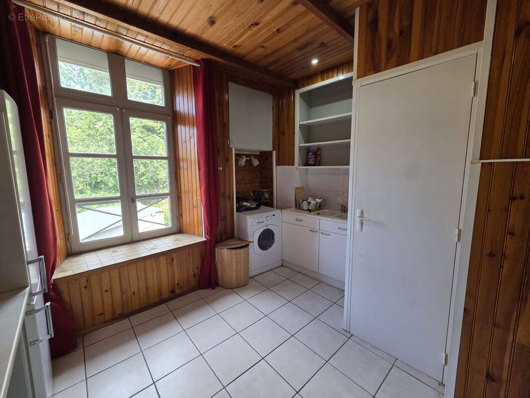 Appartement T2 bis 64m2 centre ville 2éme étage - photo 8