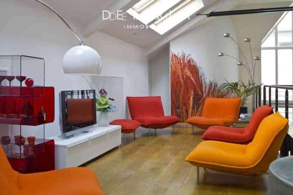 Appartement à PARIS-2E