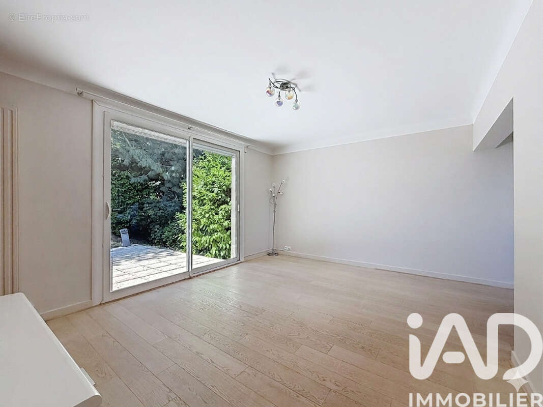 Photo 4 - Maison à CHARBONNIERES-LES-BAINS