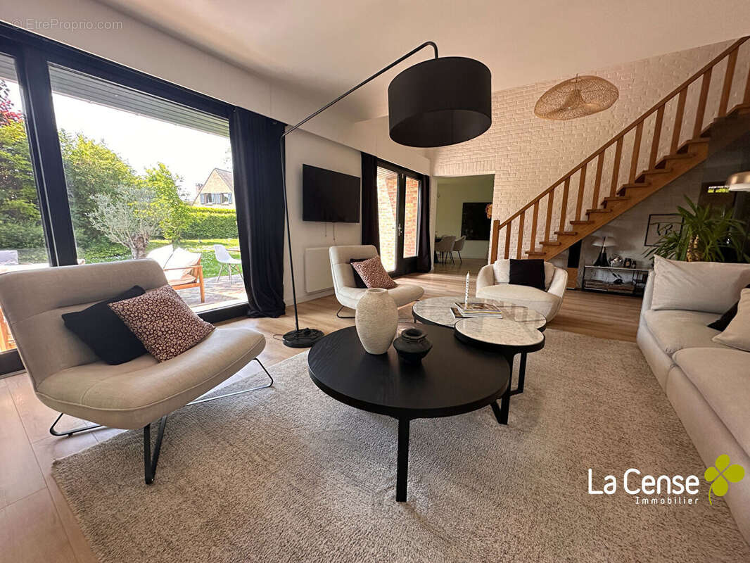Maison à LOUVIL