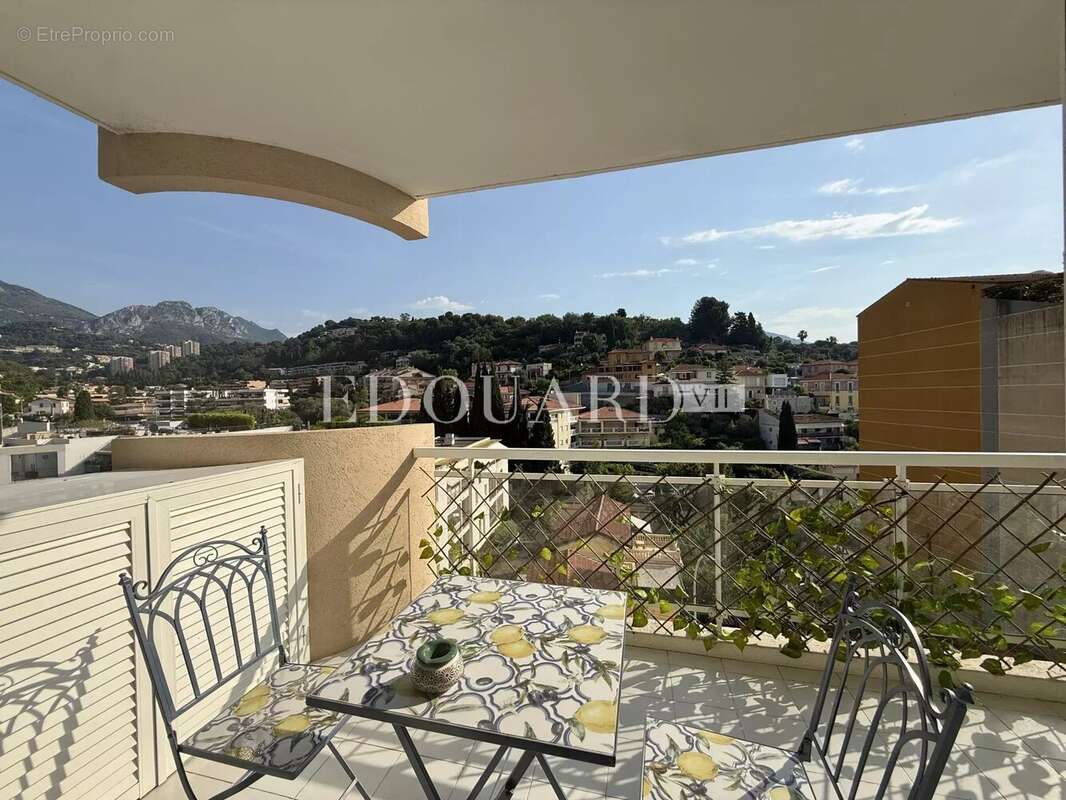 Appartement à ROQUEBRUNE-CAP-MARTIN