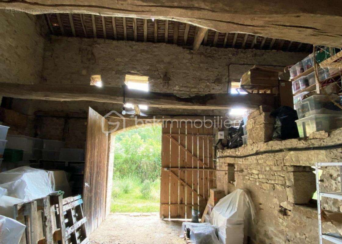 Ancien corps de ferme à 5 minutes d’Avallon - photo 18