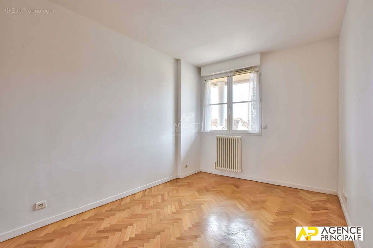 Appartement à MAISONS-LAFFITTE