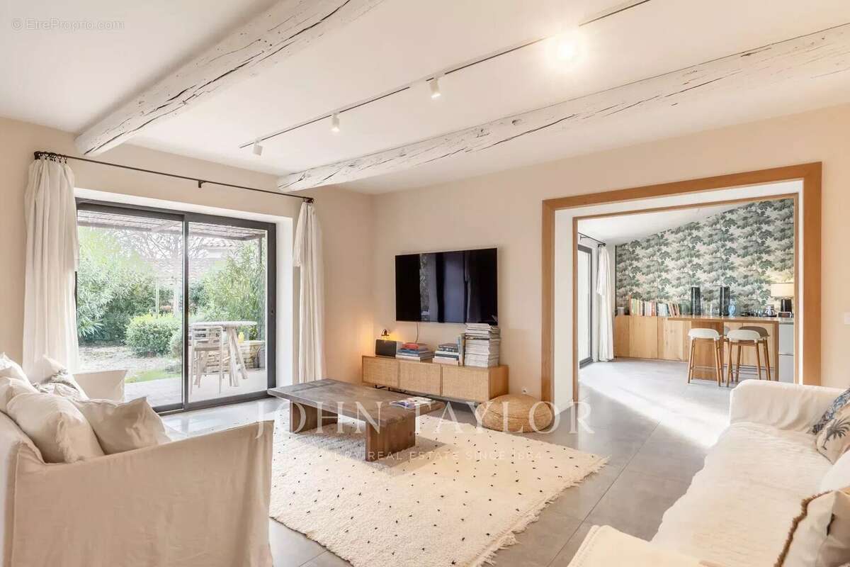 Maison à CABRIERES-D&#039;AVIGNON